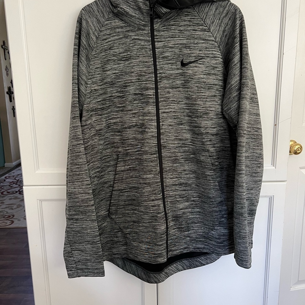 Nike Dri Fit Hooded Full Zip Lightweight Jacket XL